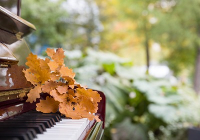 The Benefits of Storing Your Piano This Fall