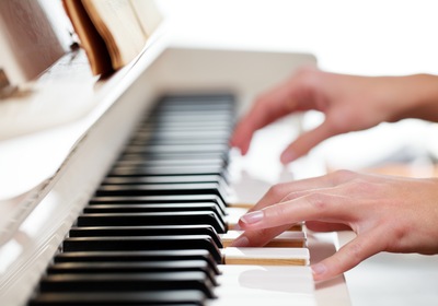 Try Our 6 Favorite Piano Playing Warmups