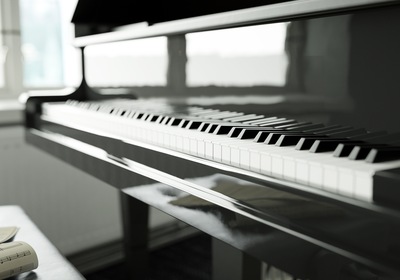 Why Choose Climate-Controlled Piano Storage?