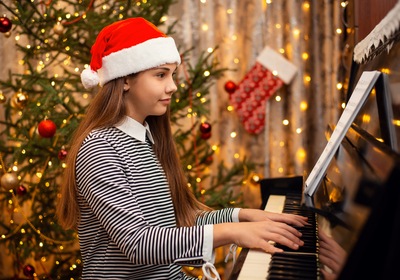 Using The Holidays to Cultivate the Love of Piano In Your Kids