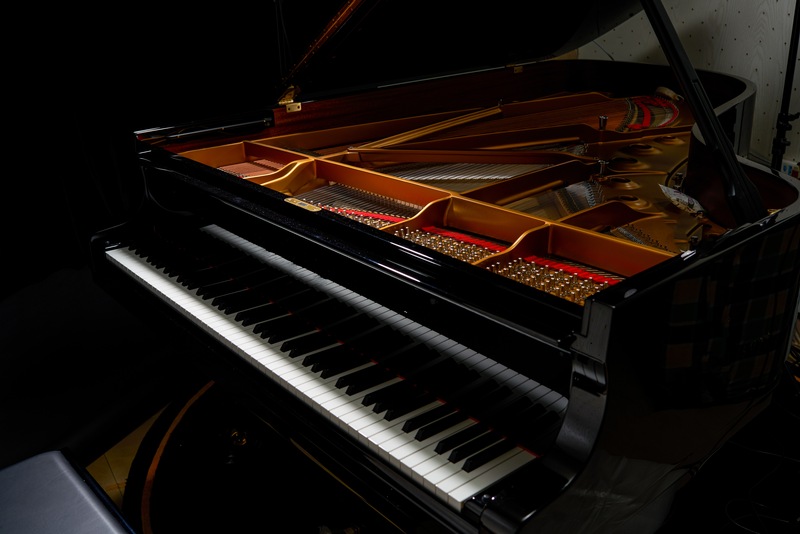 The Challenges of Moving Grand Pianos: Expert Solutions