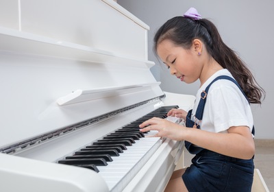 Overcoming Common Struggles of Beginner Piano Players