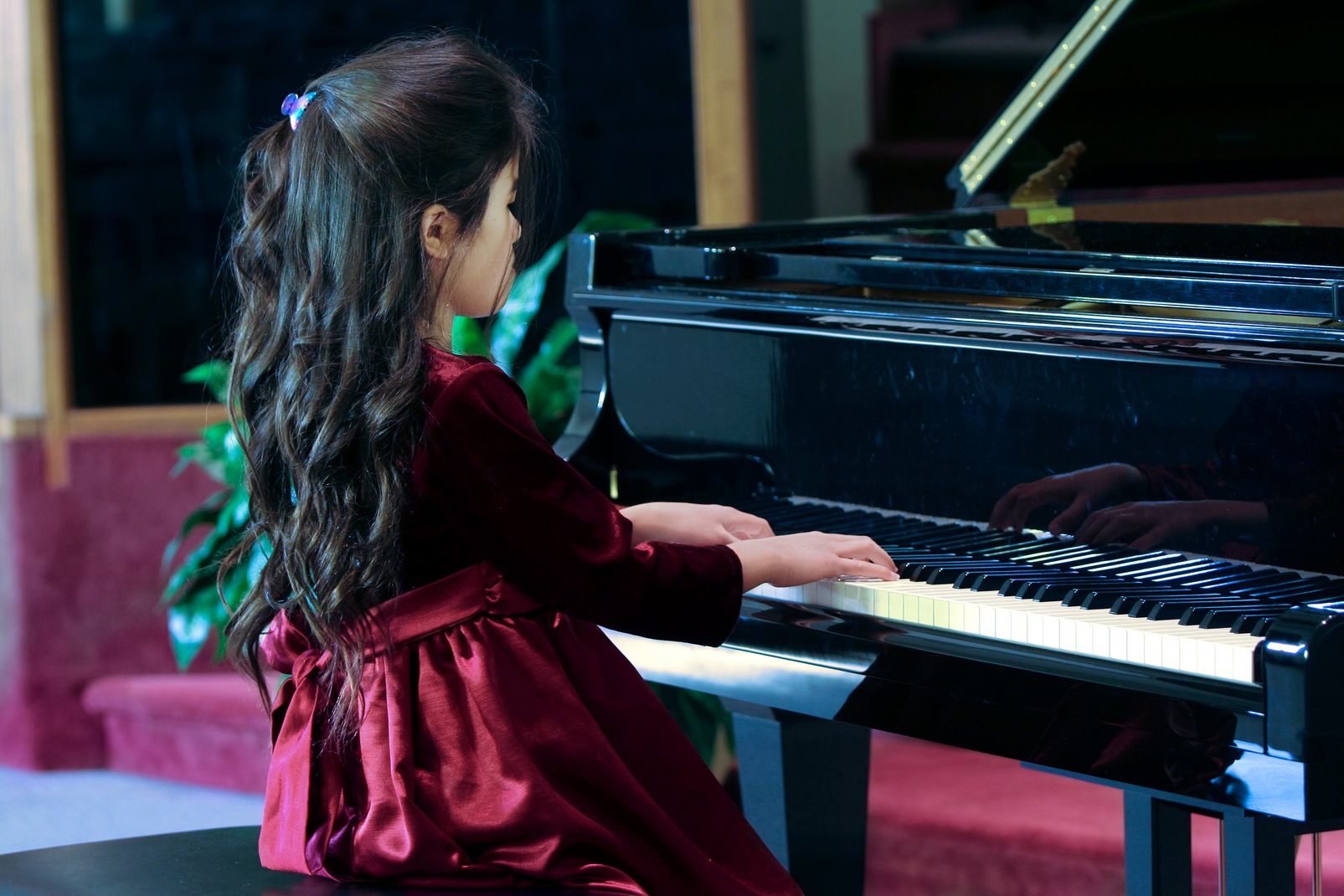 Piano Recitals: How to Help Kids Beat Stage Fright.
